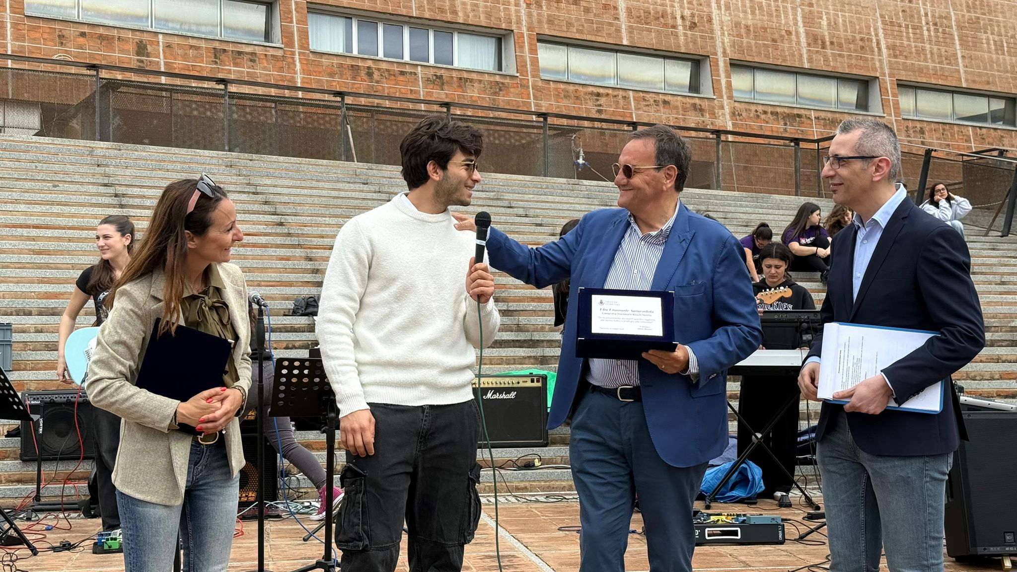 Fiumicino. Festa della mamma tra fiori, giovani talenti e comunità 7 10maggio5