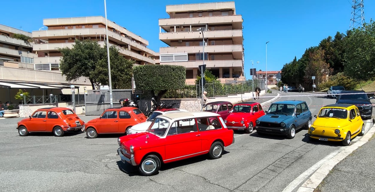 Fonte Nuova – 13° Raduno Auto e Moto D’Epoca con la partecipazione dei “Ferraristi dell’Appia Antica” Fonte Nuova – 13° Raduno Auto e Moto D’Epoca con la partecipazione dei “Ferraristi dell’Appia Antica”