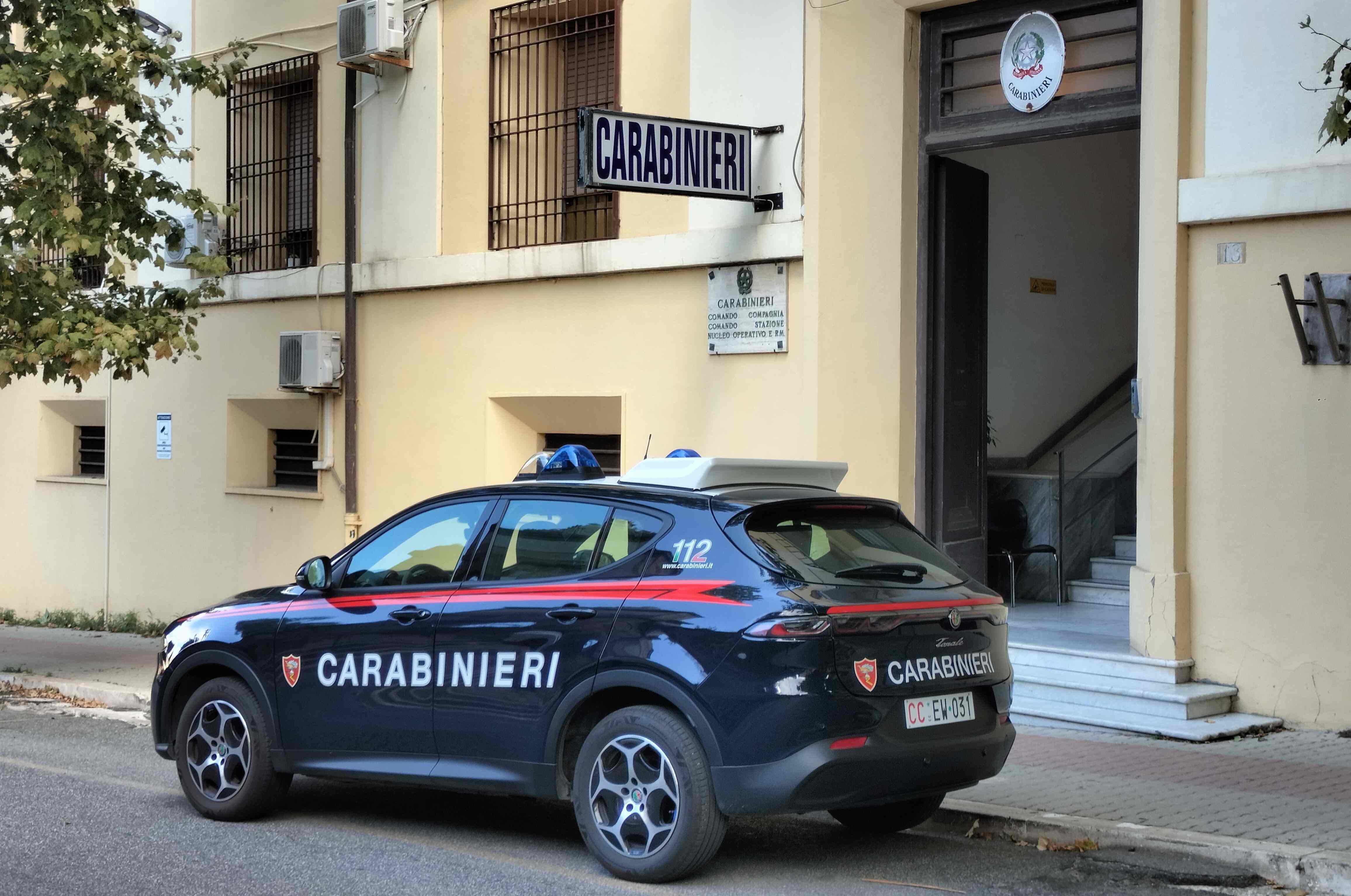 MAXI OPERAZIONE ANTIDROGA DI CARABINIERI E DDA, 4 FERMI PER ASSOCIAZIONE DEDITA AL TRAFFICO INTERNAZIONALE DI STUPEFACENTI MAXI OPERAZIONE ANTIDROGA DI CARABINIERI E DDA, 4 FERMI PER ASSOCIAZIONE DEDITA AL TRAFFICO INTERNAZIONALE DI STUPEFACENTI