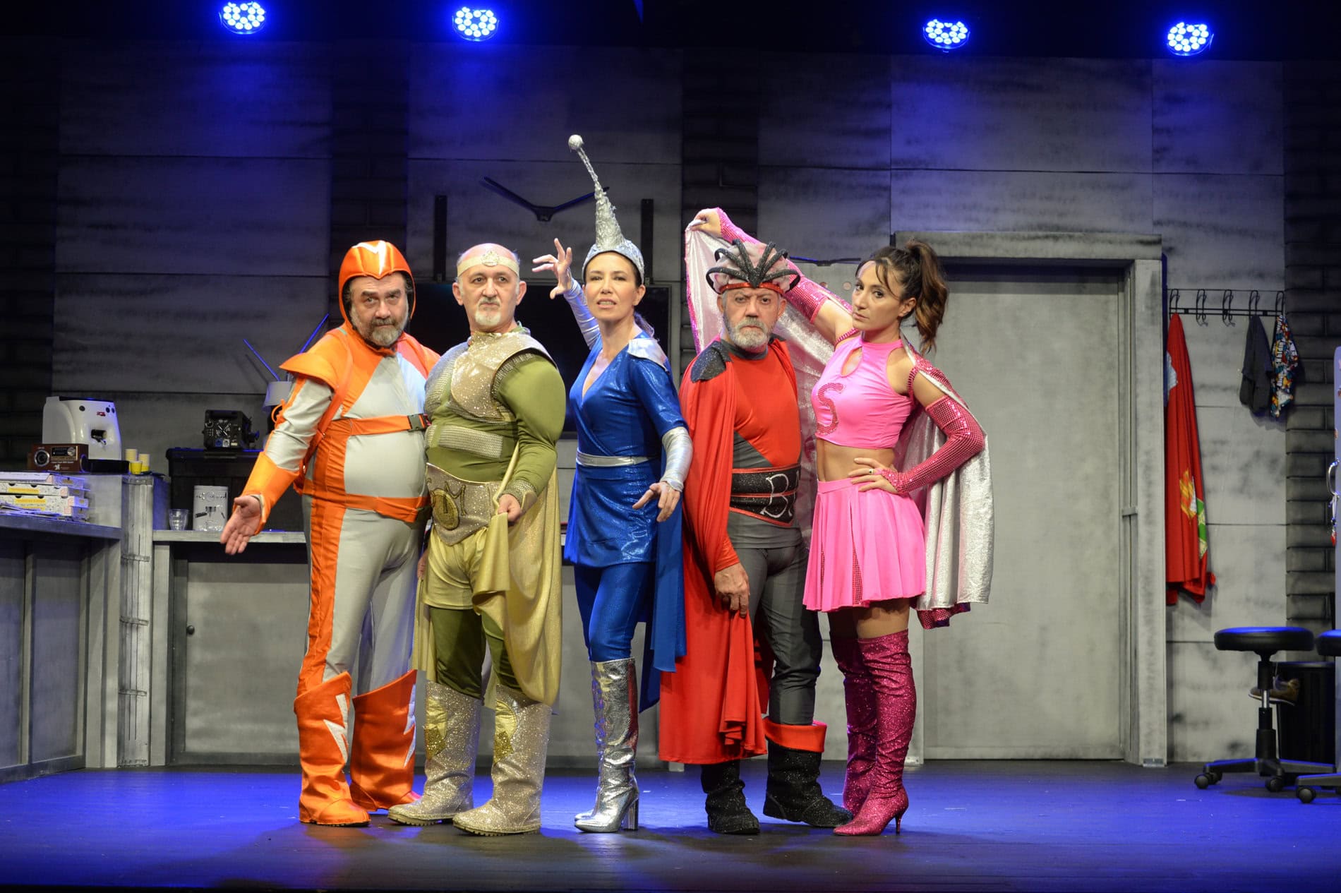 Al Teatro Golden arrivano i Supereroi per un pieno di risate. Al via il debutto di 