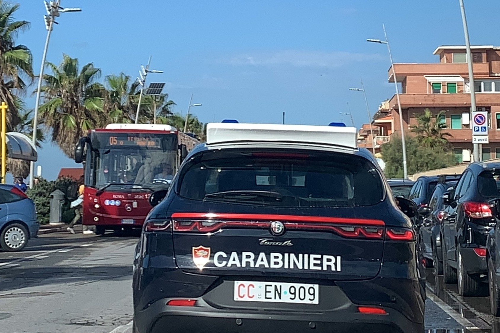 OSTIA - SEQUESTRI DI PERSONA, TORTURE E BOMBE SUL LITORALE ROMANO 2 OSTIA Operazione dei Carabinieri di Ostia 5