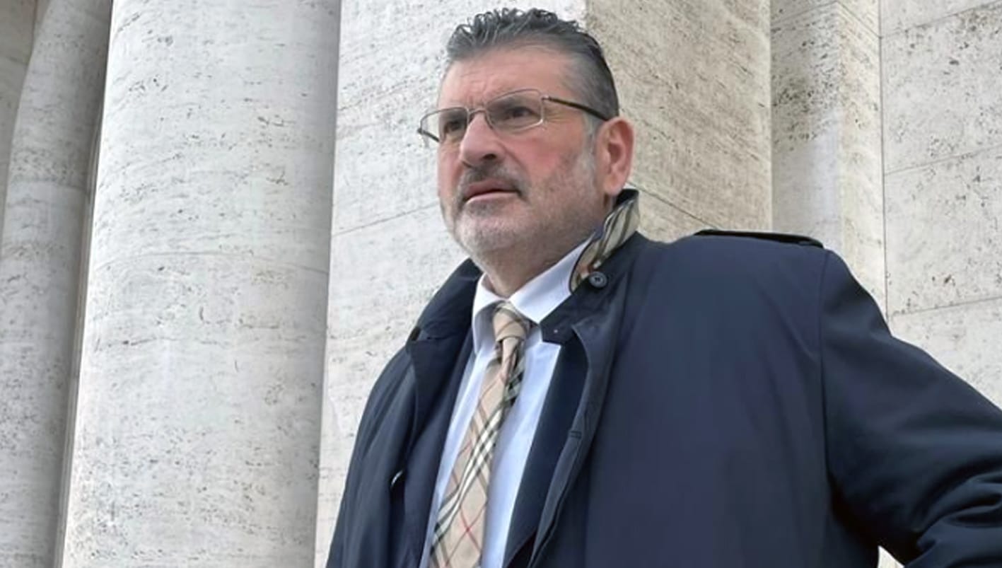 Frosinone nella Storia: Quarta volta in Serie A! Quadrini: “Un’impresa leggendaria che consacra l’orgoglio della Ciociaria” Frosinone nella Storia: Quarta volta in Serie A! Quadrini: “Un’impresa leggendaria che consacra l’orgoglio della Ciociaria”