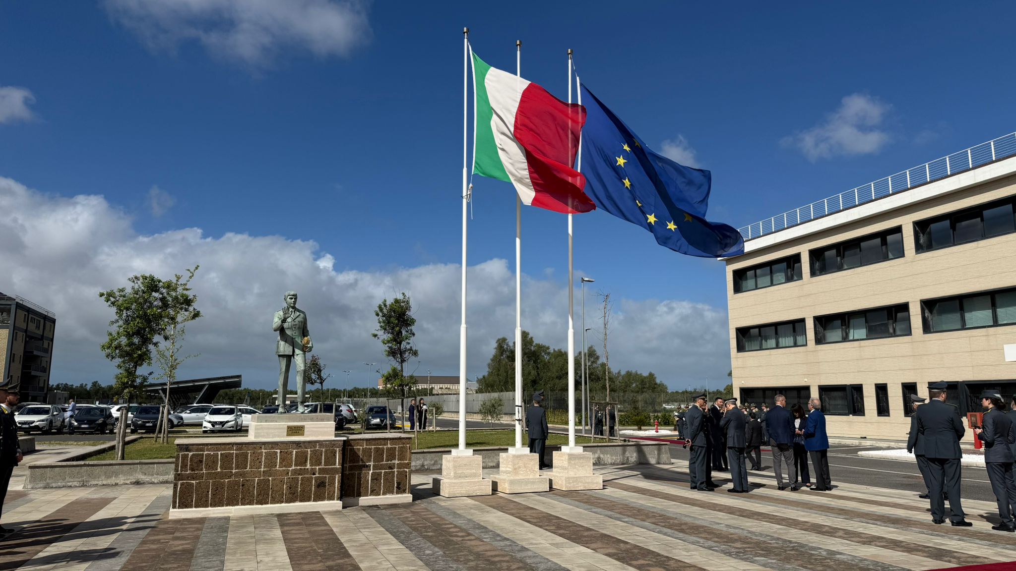 Fiumicino. Caserma Guardia di Finanza intitolata ad Antonio Zara Fiumicino. Caserma Guardia di Finanza intitolata ad Antonio Zara