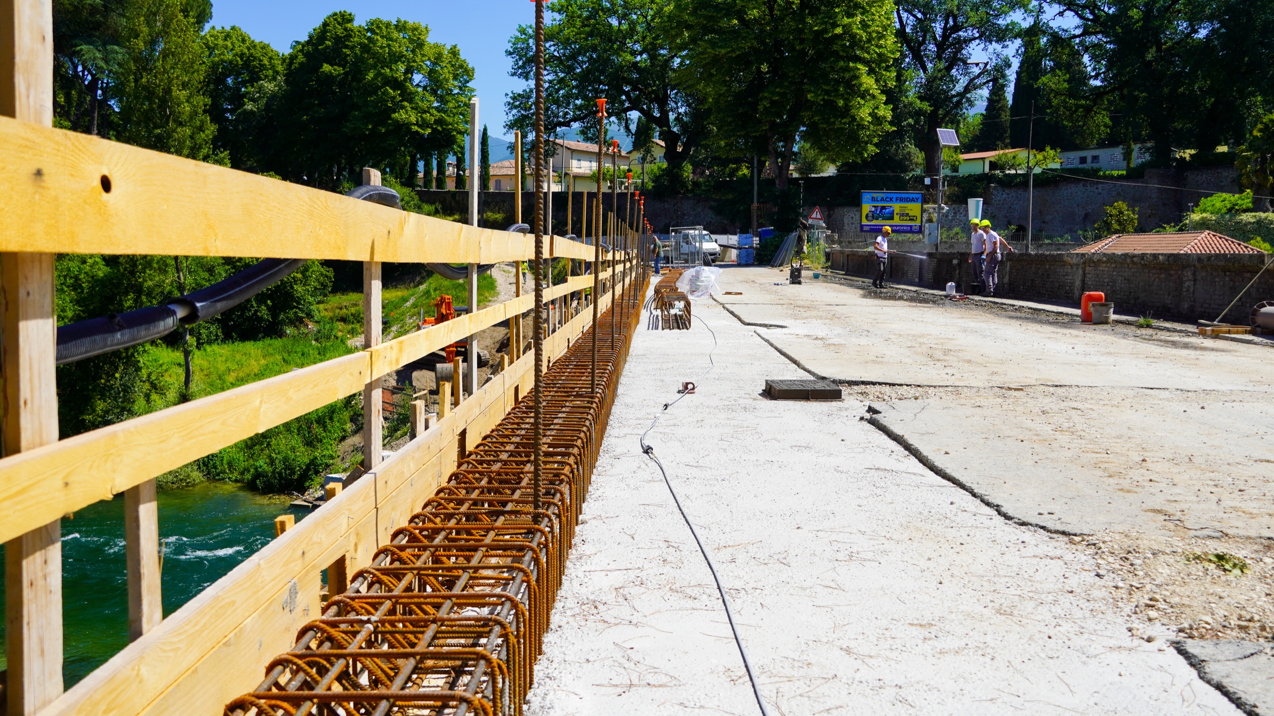 Rieti:Il nuovo ponte ciclo-pedonale accanto a ponte Cavallotti prende forma, installata la prima arcata Rieti:Il nuovo ponte ciclo-pedonale accanto a ponte Cavallotti prende forma, installata la prima arcata